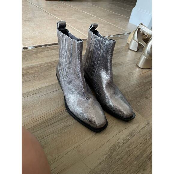 Seychelles Hold Me Down Women's Silver Metallic Ankle Boots 7 Casual Cowgirl - Picture 2 of 8